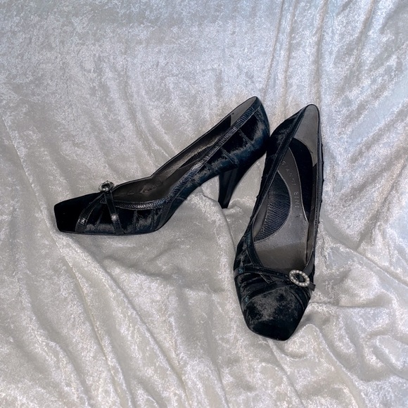 Gianni Bini heels - Picture 1 of 8